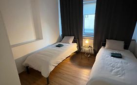 Warsaw City Budget Room 1 #Self Check-In #Essentials Included